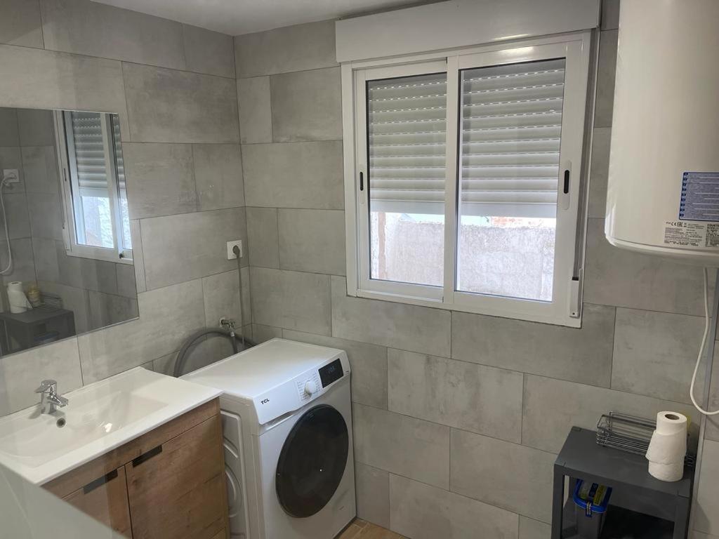 Bel Appartement Roses Plage エクステリア 写真